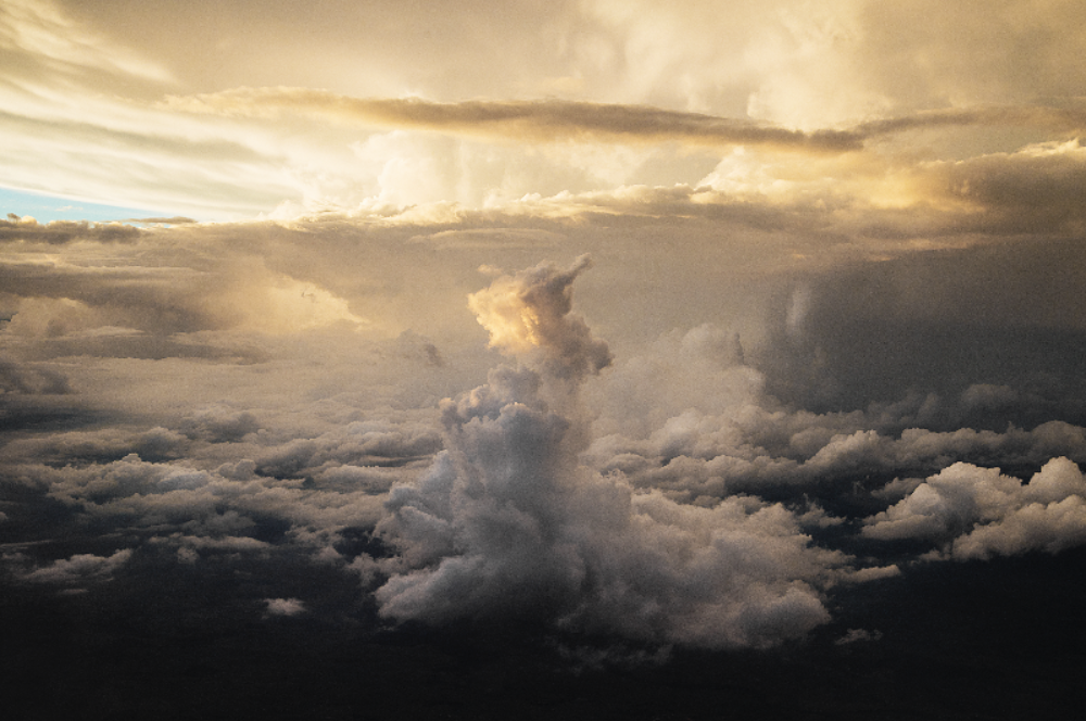 Fine art print Boy Kortekaas wolkenpallet vanuit de privéjet